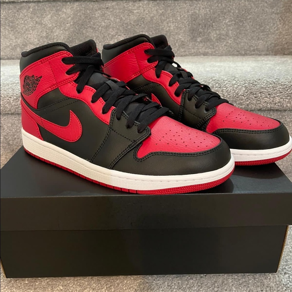 New jordan 1 mid “banned” mens shoes - Picture 3 of 15